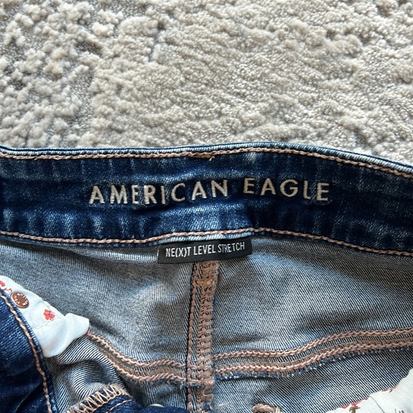 Dark jean shorts by American Eagle - Picture 3 of 4